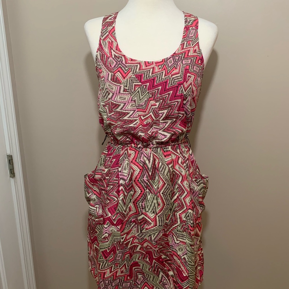 Pretty summer dress with pockets